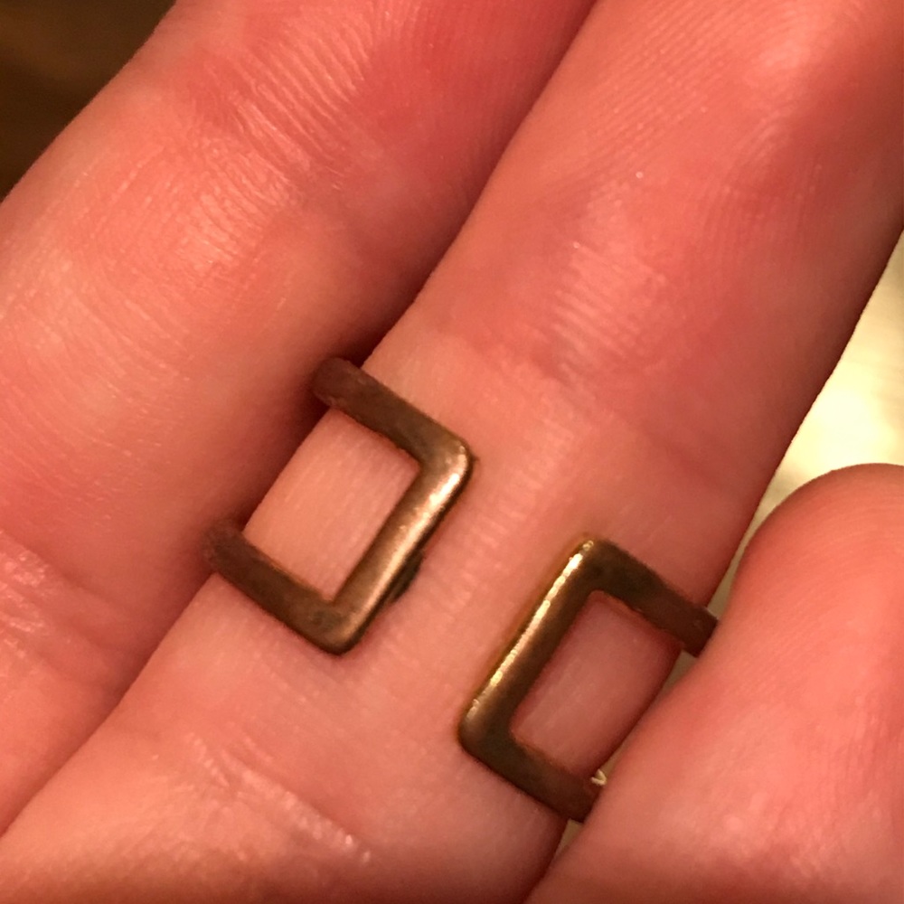 Gold Ring With Geometric Stud - image 4